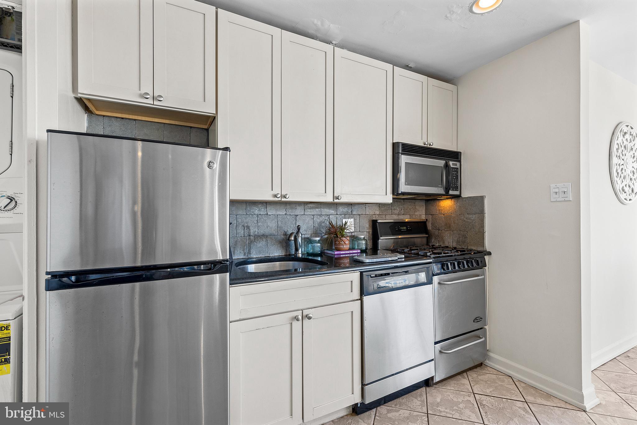 1806 Rittenhouse Square, Unit 2104 Philadelphia, PA 19103 - Photo 5 of 25