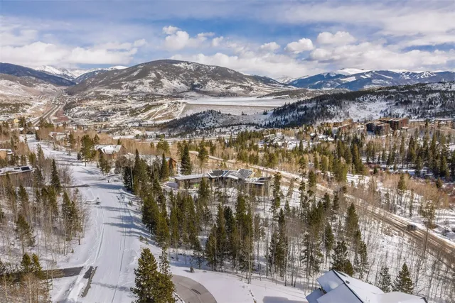 a view of lake view and mountain view
