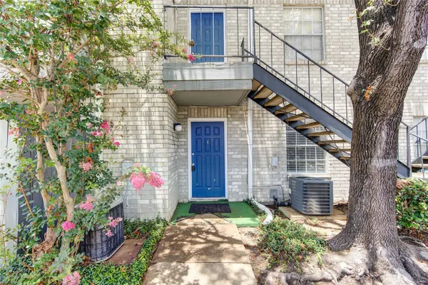 $1,225 | 9797 Leawood Boulevard, Unit 1405, Houston, TX 77099