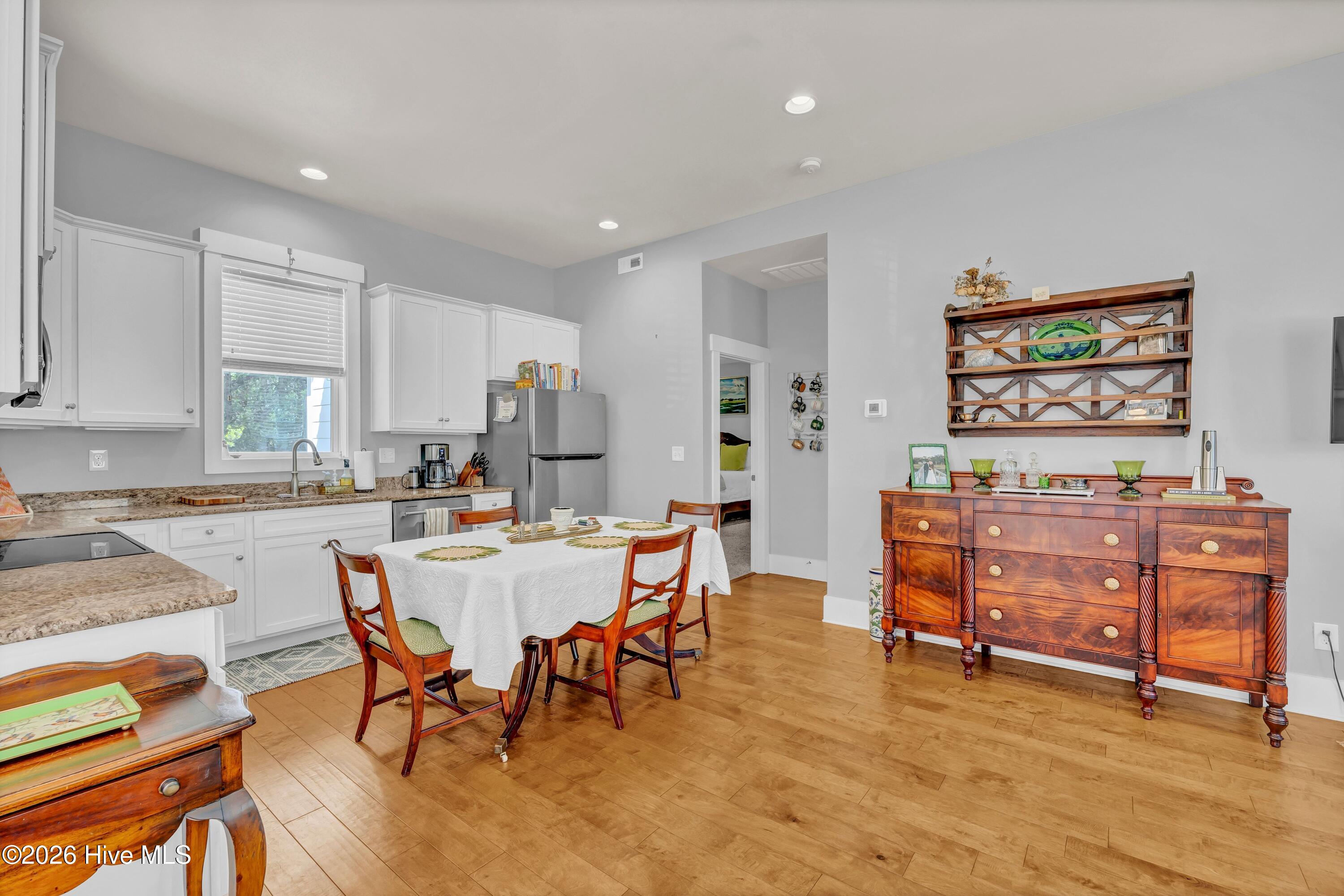 6110 Shinnwood Road Wilmington, NC 28409 - Photo 6 of 36 006_img_2134_32