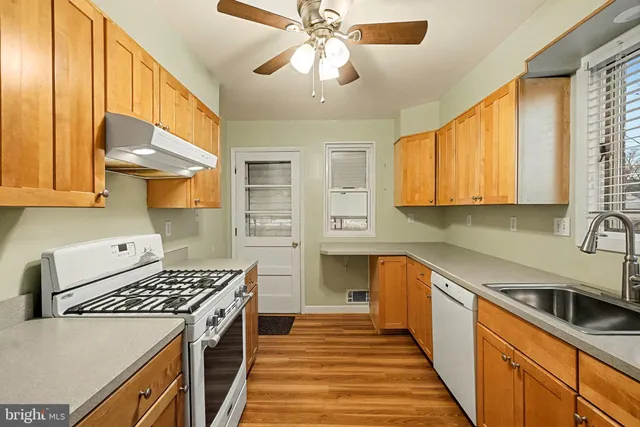 $350,000 | 8224 Laurel Drive, Parkville, MD 21234