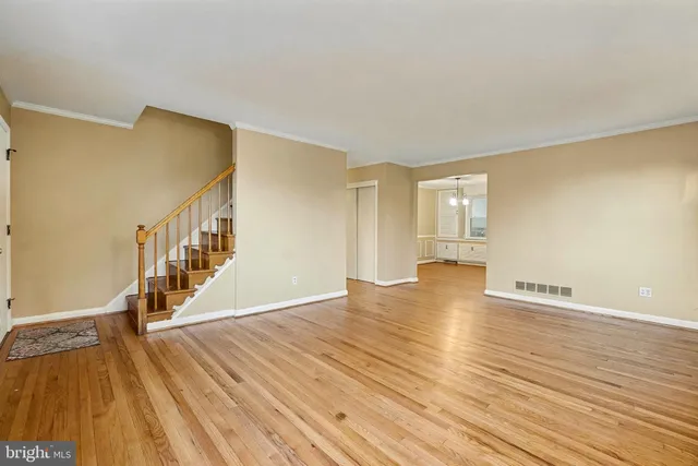 $350,000 | 8224 Laurel Drive, Parkville, MD 21234