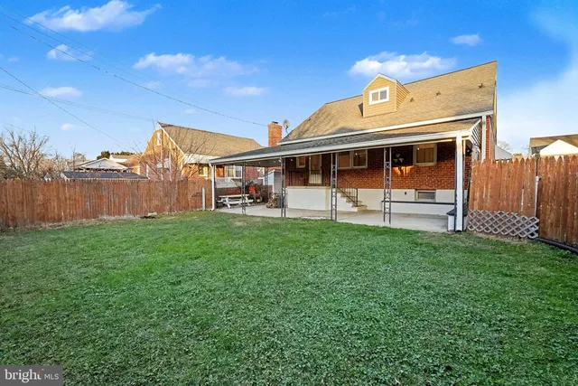 $350,000 | 8224 Laurel Drive, Parkville, MD 21234