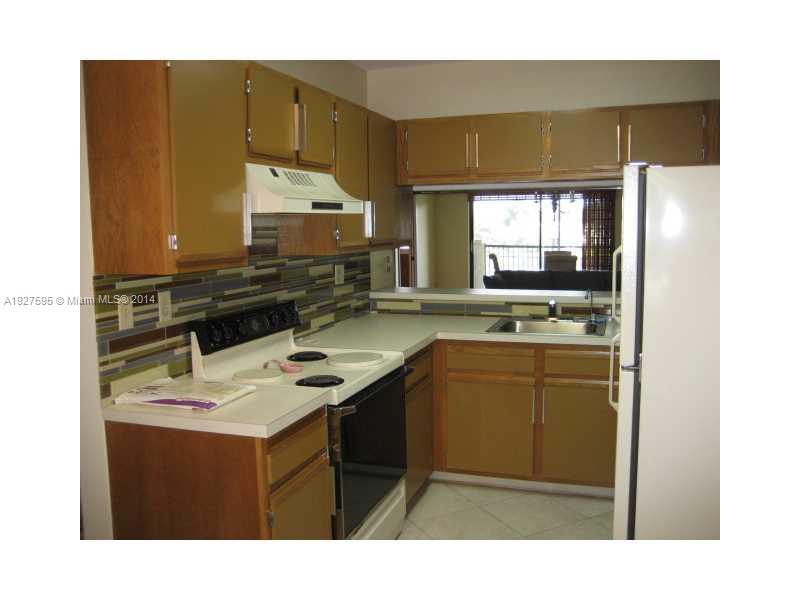 9826 West McNab Road, Unit 207 Tamarac, FL 33321 - Photo 3 of 20 Gallery Image 3