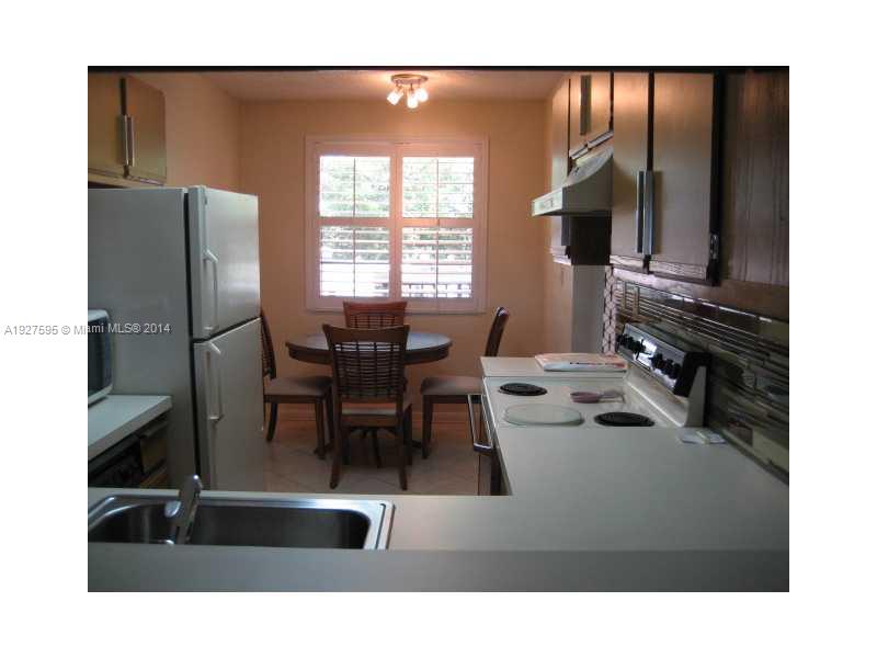 9826 West McNab Road, Unit 207 Tamarac, FL 33321 - Photo 9 of 20 Gallery Image 9