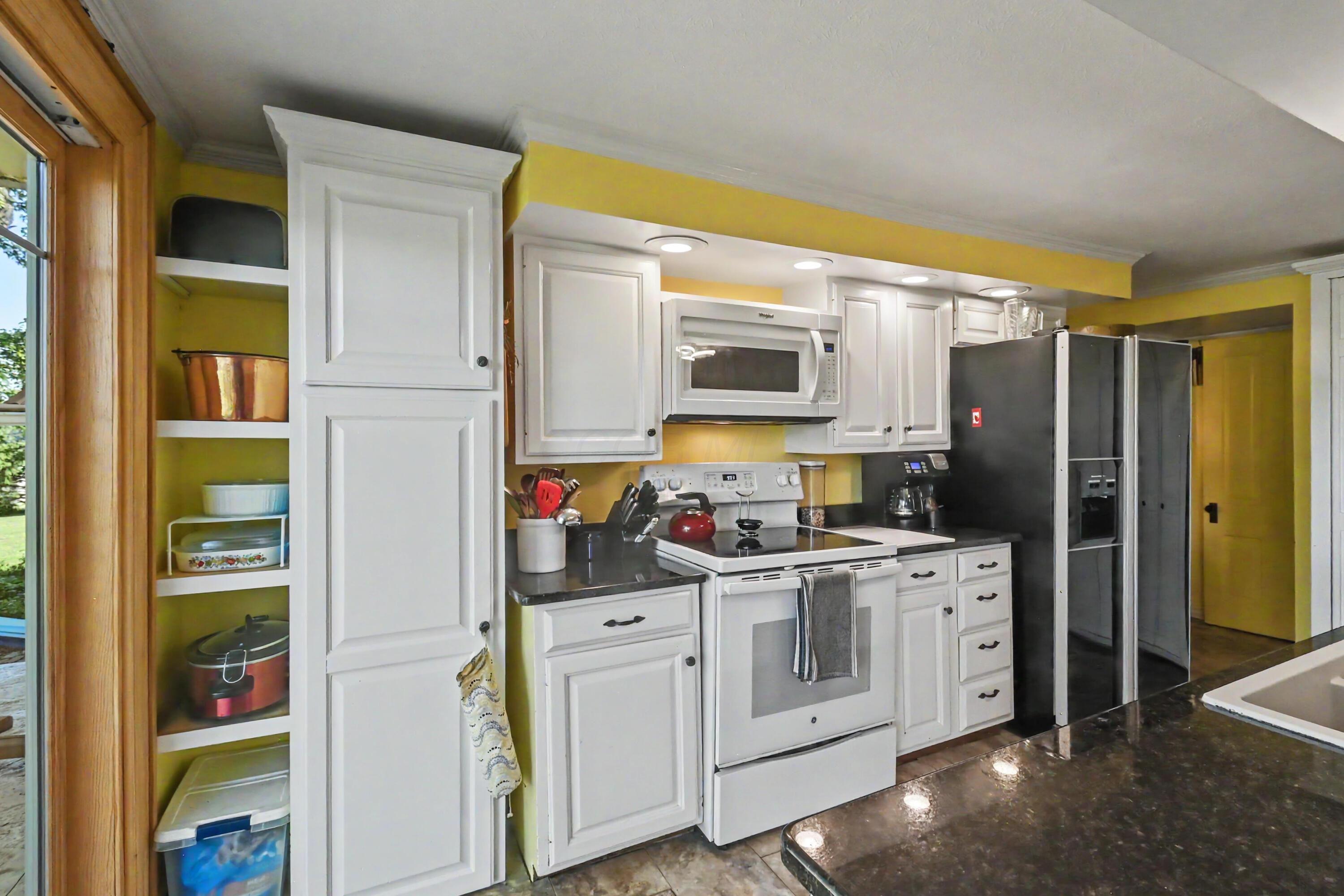 1411 Burnison Road Mansfield, OH 44903 - Photo 8 of 41