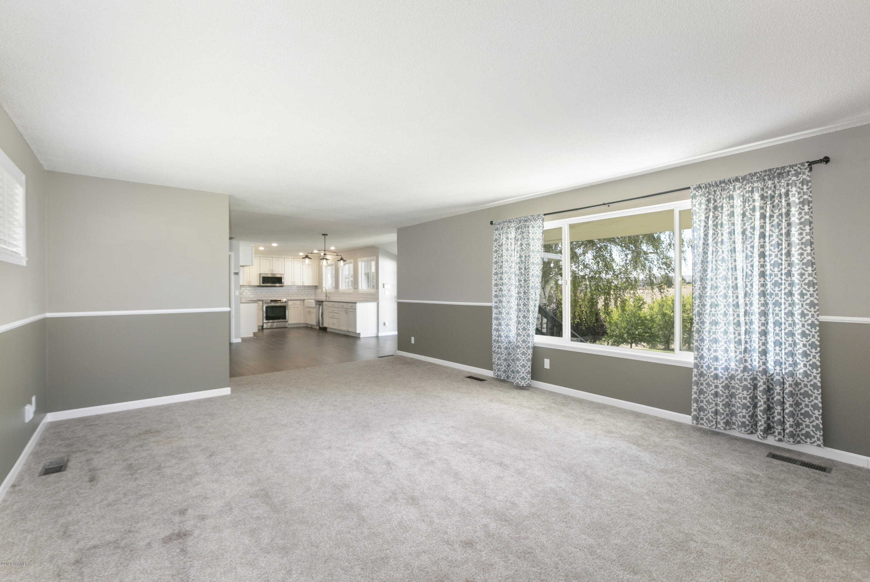 12306 Summitview Ext Road Yakima, WA 98908 - Photo 12 of 30 a view of an empty room with a window