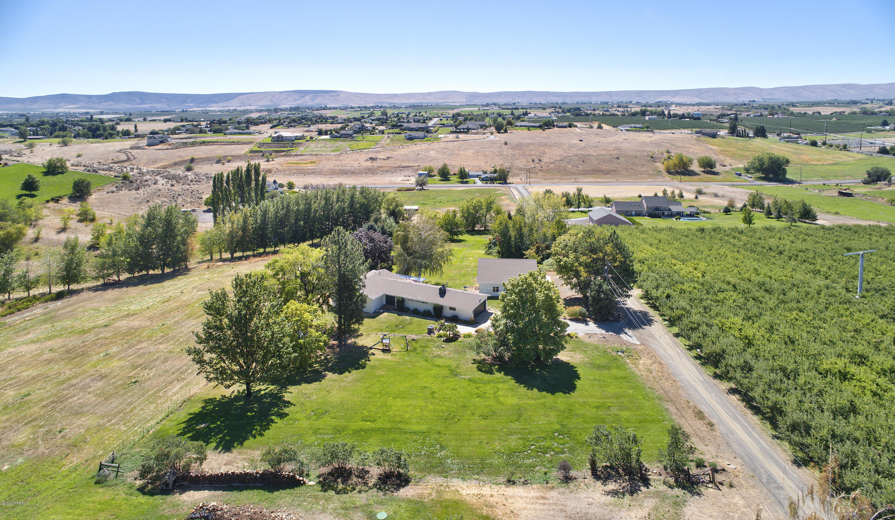 12306 Summitview Ext Road Yakima, WA 98908 - Photo 29 of 30 an aerial view of a city
