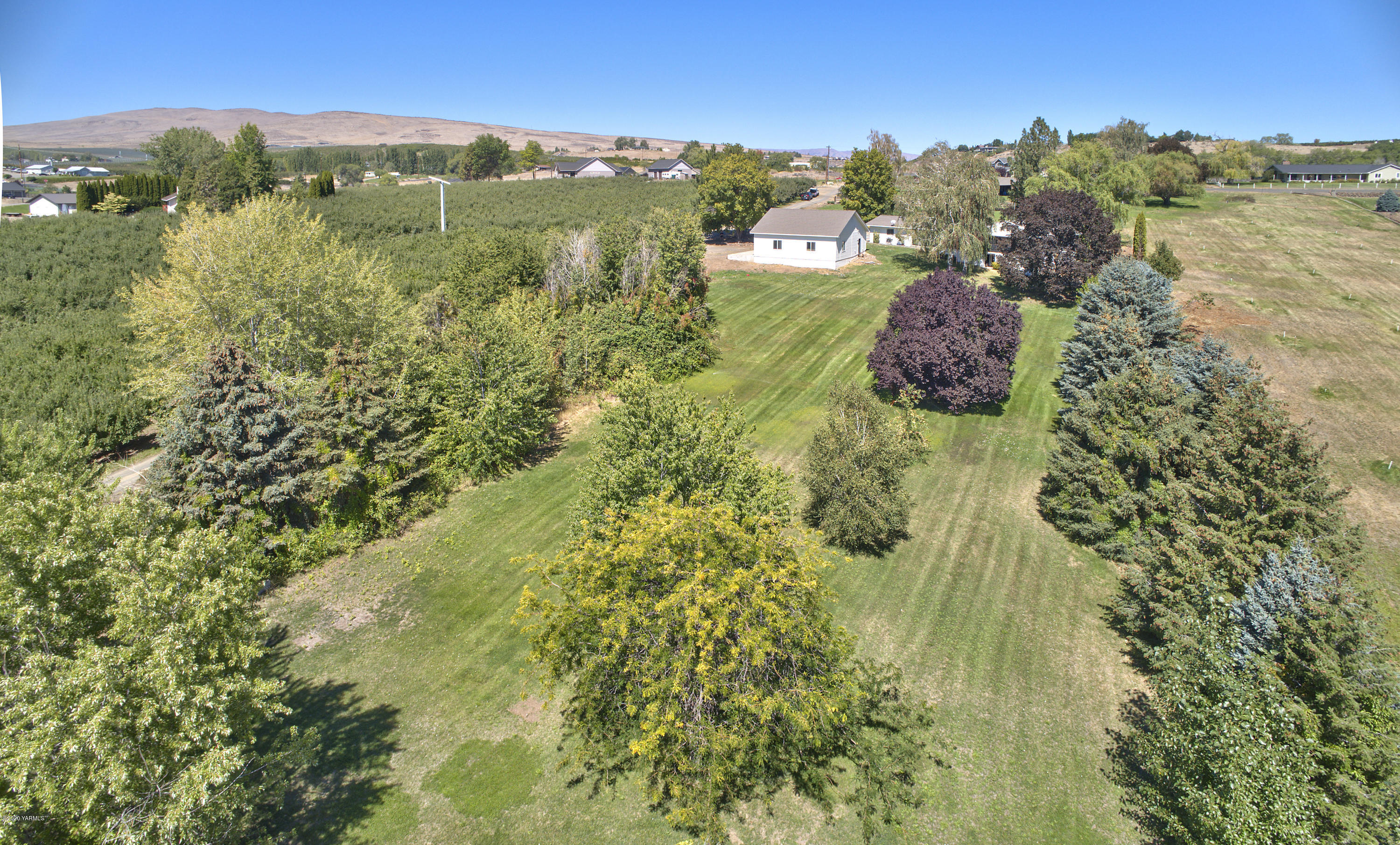 12306 Summitview Ext Road Yakima, WA 98908 - Photo 6 of 30 a view of outdoor space and city view