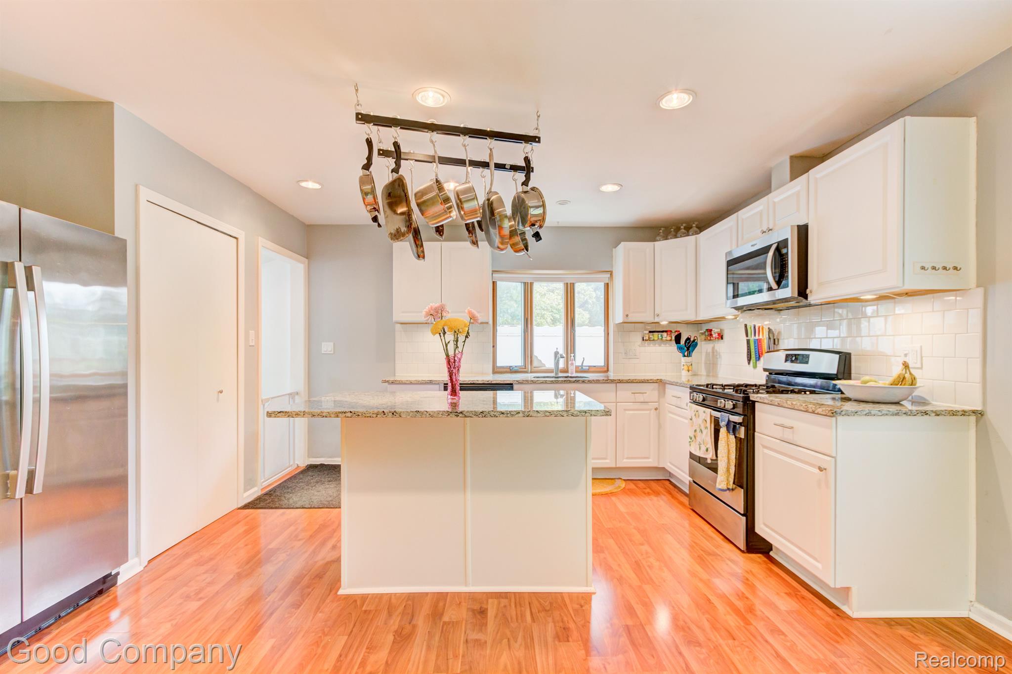 45440 Deneweth Road Macomb, MI 48042 - Photo 11 of 45 Gallery Image 11