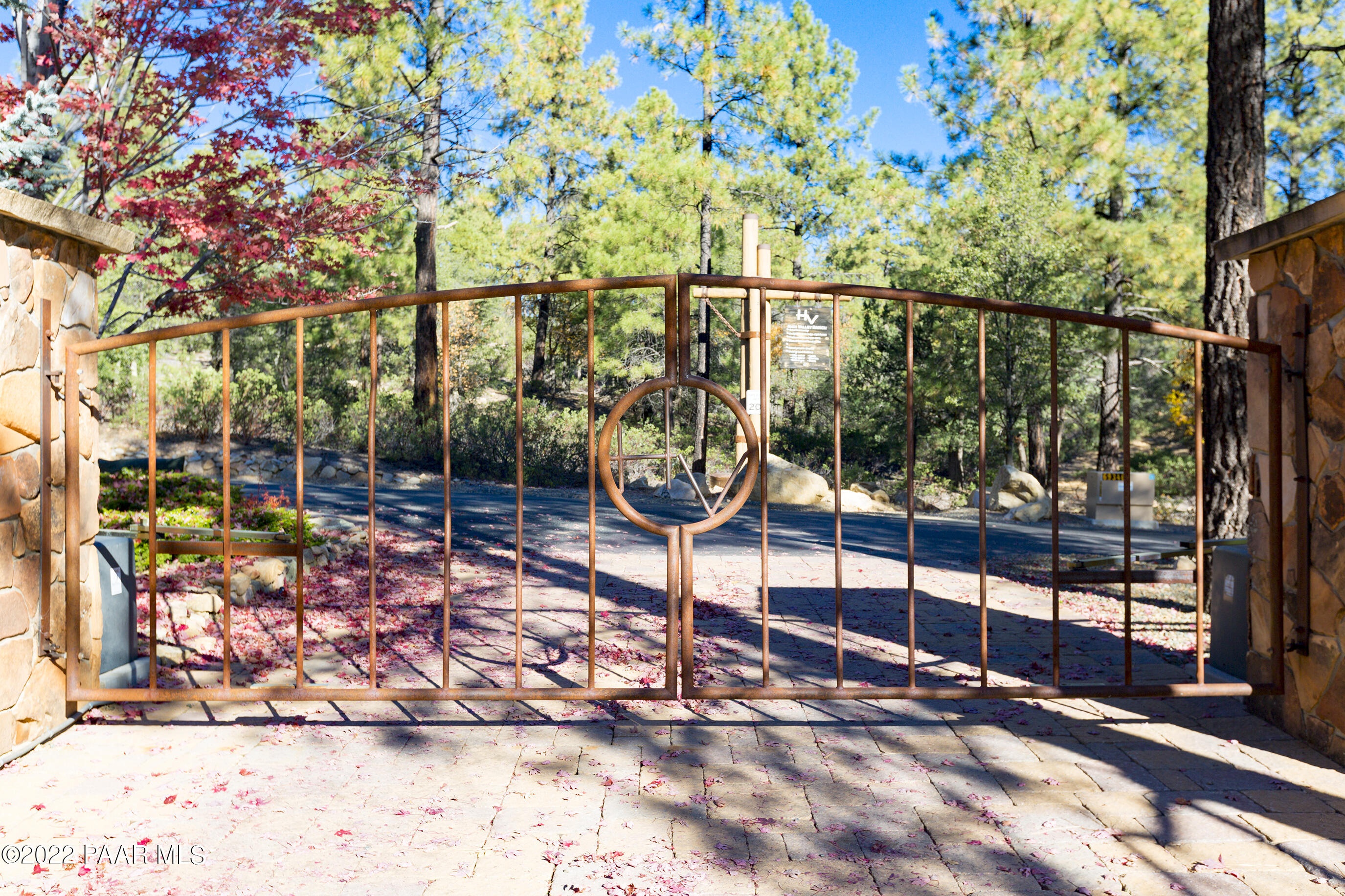 1455 High Valley Ranch Road Prescott, AZ 86303 - Photo 5 of 13 SUBDIVISION ENTRANCE