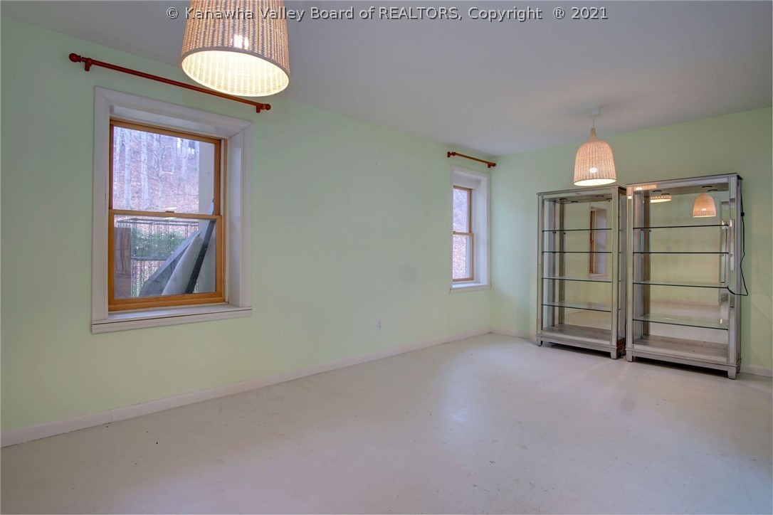 1409 Stonehenge Road Charleston, WV 25314 - Photo 42 of 45 Gallery Image 42