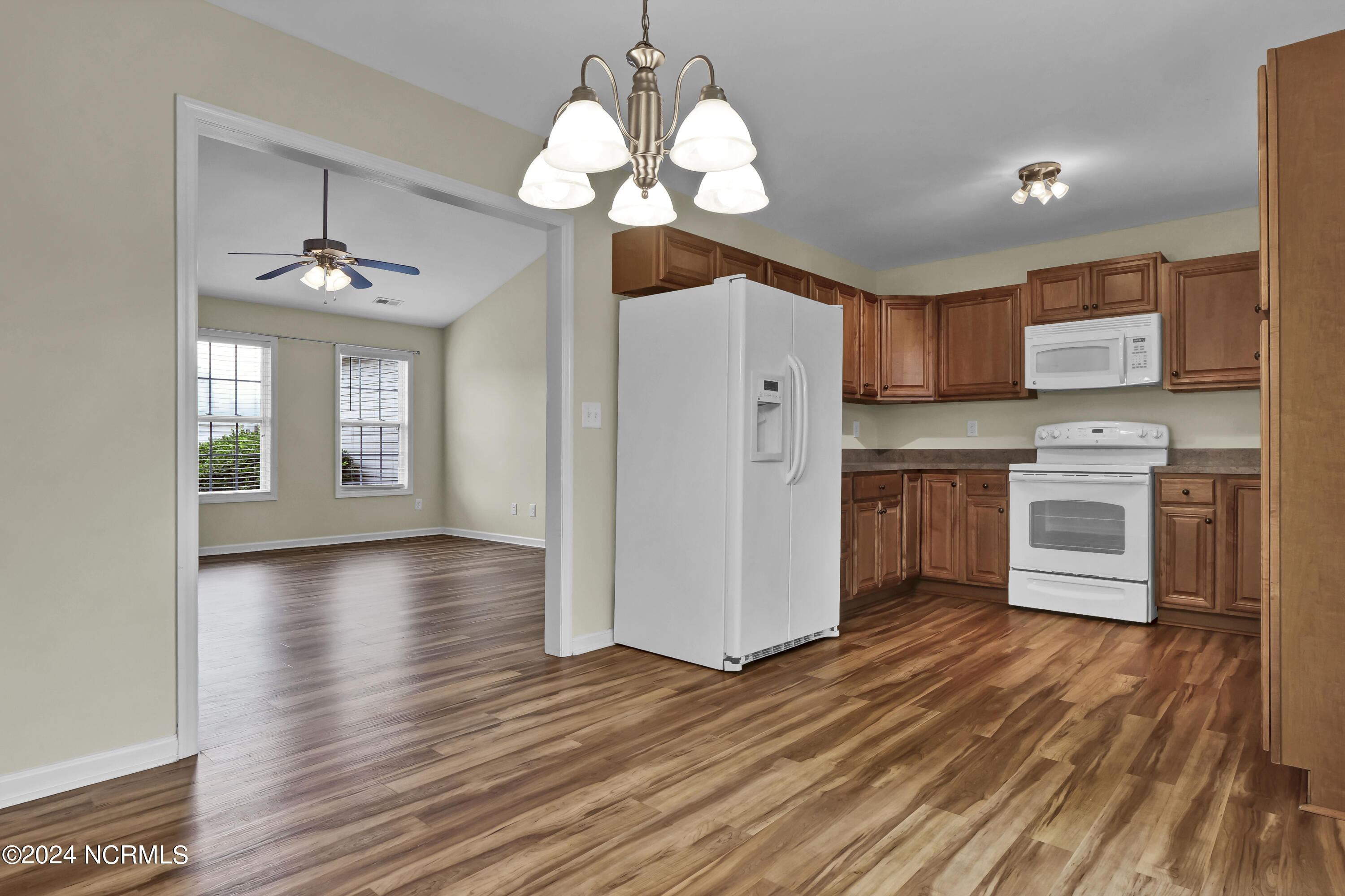 401 Ridgeway Lane Holly Ridge, NC 28445 - Photo 10 of 31 PJA17720