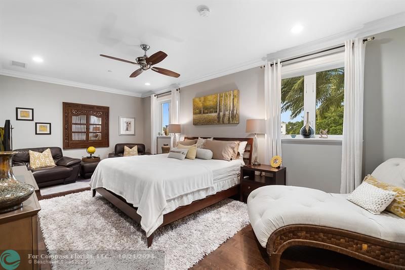 301 Tarpon Drive Fort Lauderdale, FL 33301 - Photo 13 of 21 a bedroom with double bed and a window