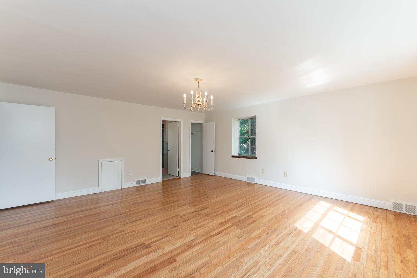 622 Greythorne Road Wynnewood, PA 19096 - Photo 24 of 50 Primary Bedroom