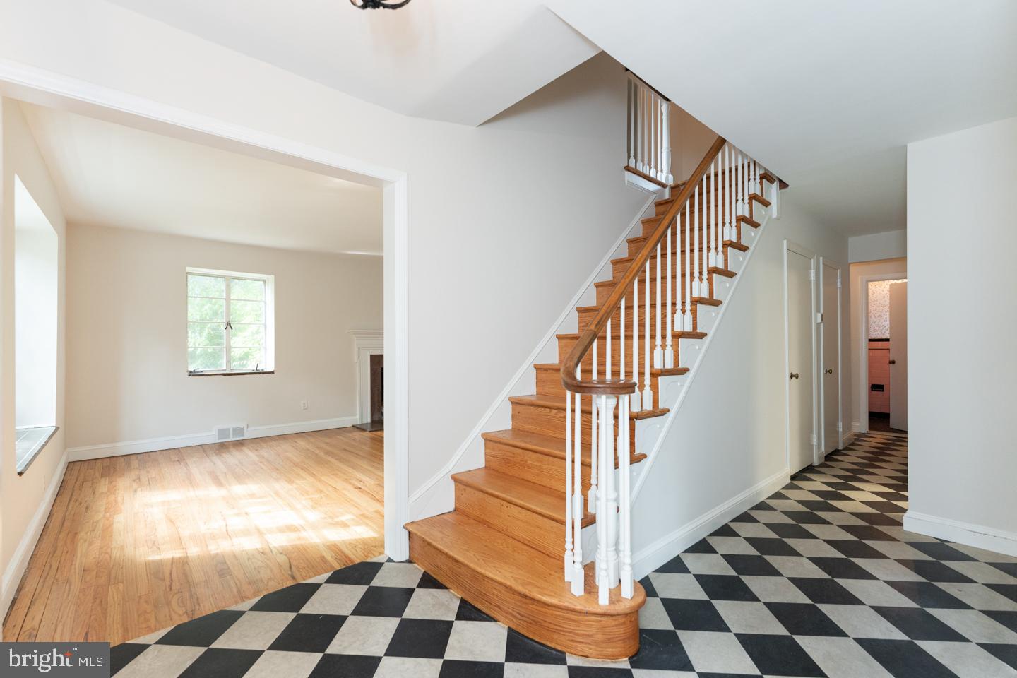 622 Greythorne Road Wynnewood, PA 19096 - Photo 4 of 50 Main Entry