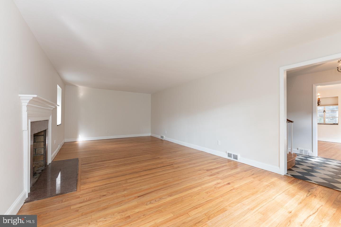 622 Greythorne Road Wynnewood, PA 19096 - Photo 8 of 50 Living Room with View of Entryway
