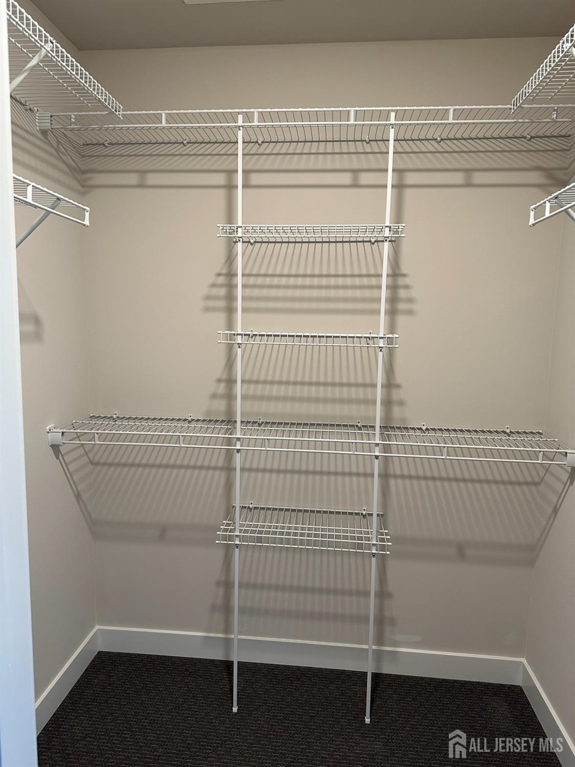 601 Novak Terrace Parlin, NJ 08859 - Photo 11 of 19