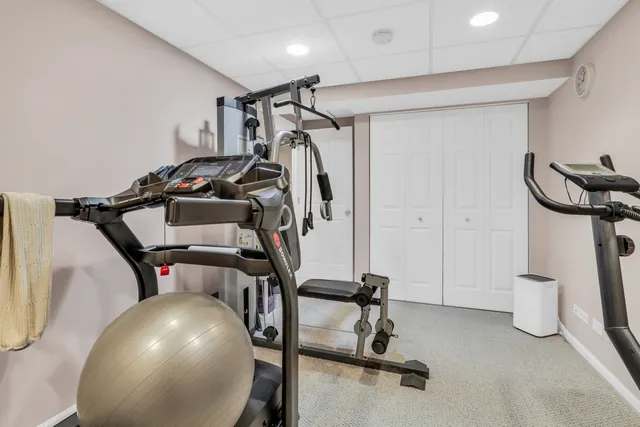 $439,900 | 586 Harvard Court, Lindenhurst, IL 60046