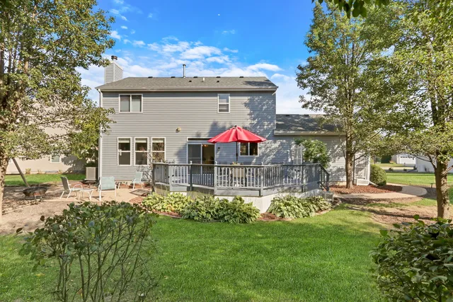 $439,900 | 586 Harvard Court, Lindenhurst, IL 60046