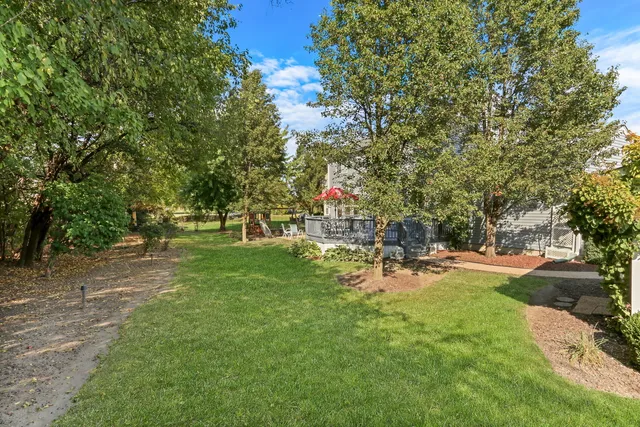 $439,900 | 586 Harvard Court, Lindenhurst, IL 60046