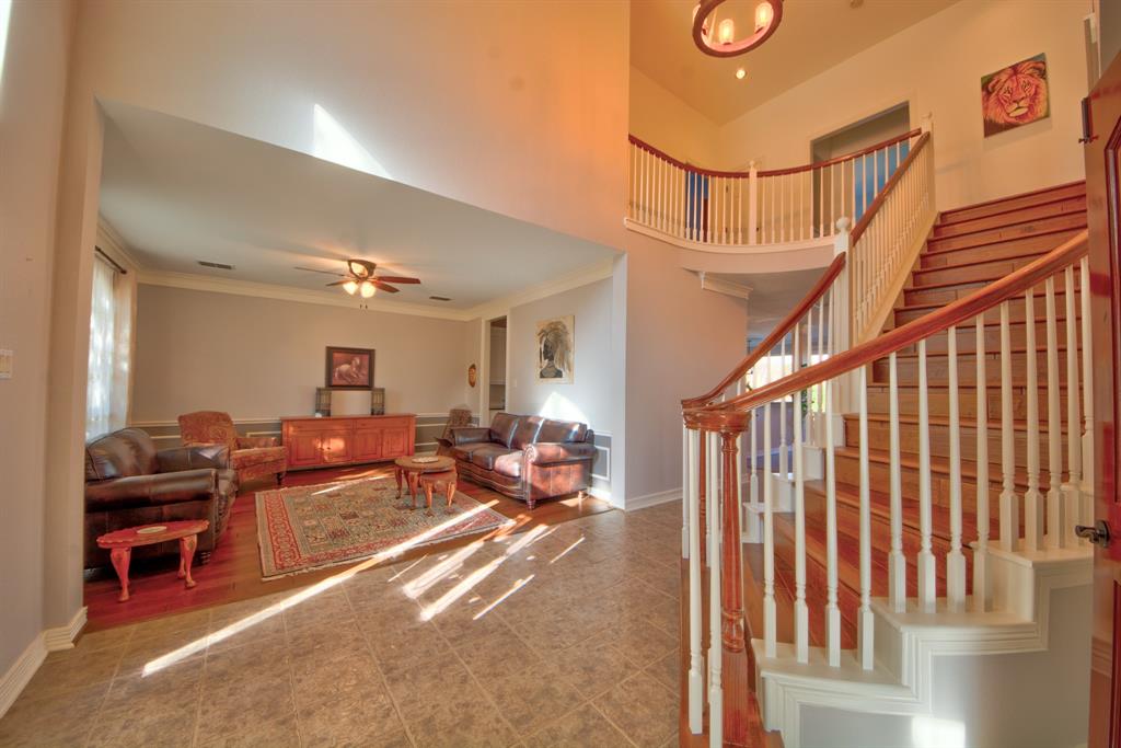 730 East Peninsula Drive Coppell, TX 75019 - Photo 22 of 34 a living room with furniture