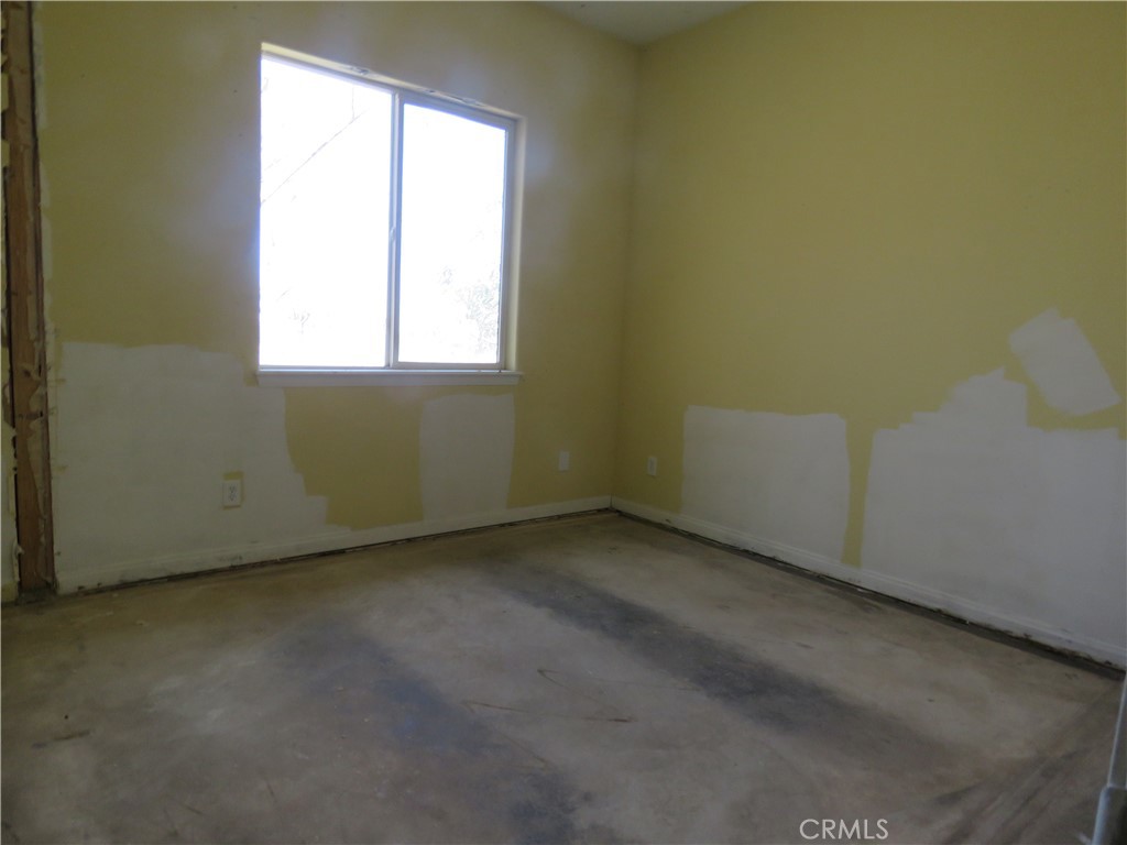 2425 Tokay Road Phelan, CA 92371 - Photo 14 of 23