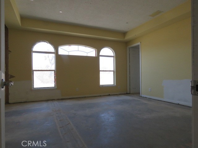 2425 Tokay Road Phelan, CA 92371 - Photo 15 of 23