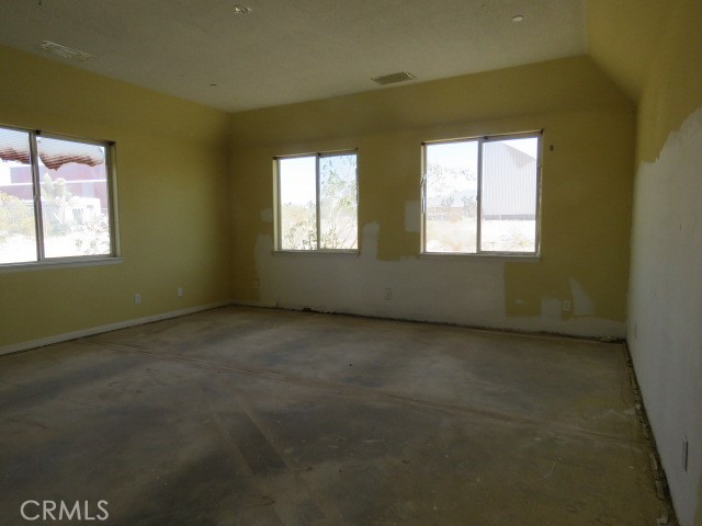 2425 Tokay Road Phelan, CA 92371 - Photo 19 of 23