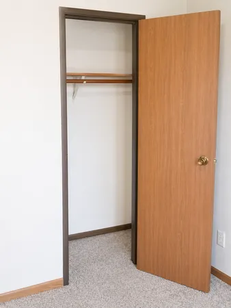 $929 | 735 West 10th Street, Unit 206, Rush City, MN 55069