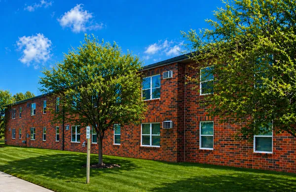 $929 | 735 West 10th Street, Unit 206, Rush City, MN 55069