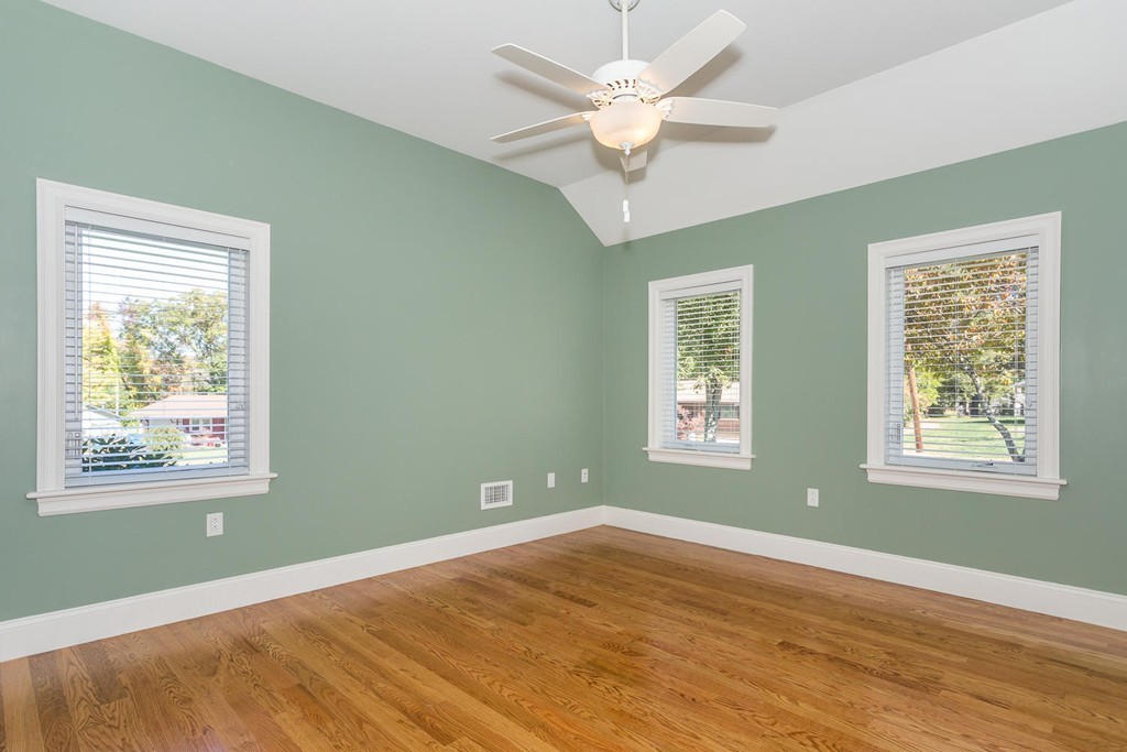 33 Wentworth Road Canton, MA 02021 - Photo 11 of 23
