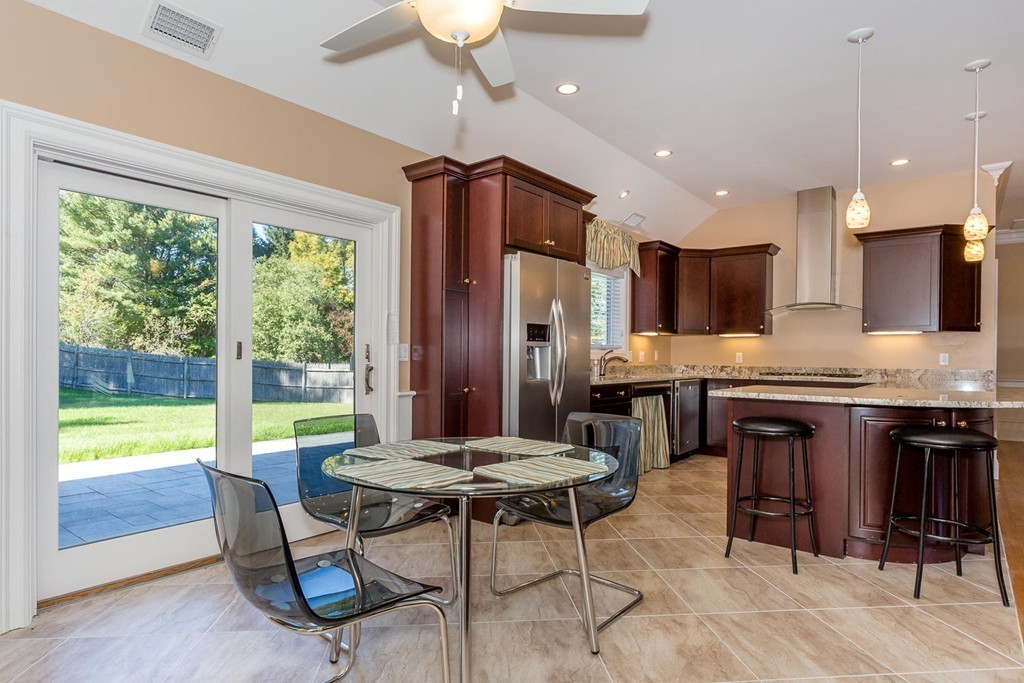 33 Wentworth Road Canton, MA 02021 - Photo 3 of 23
