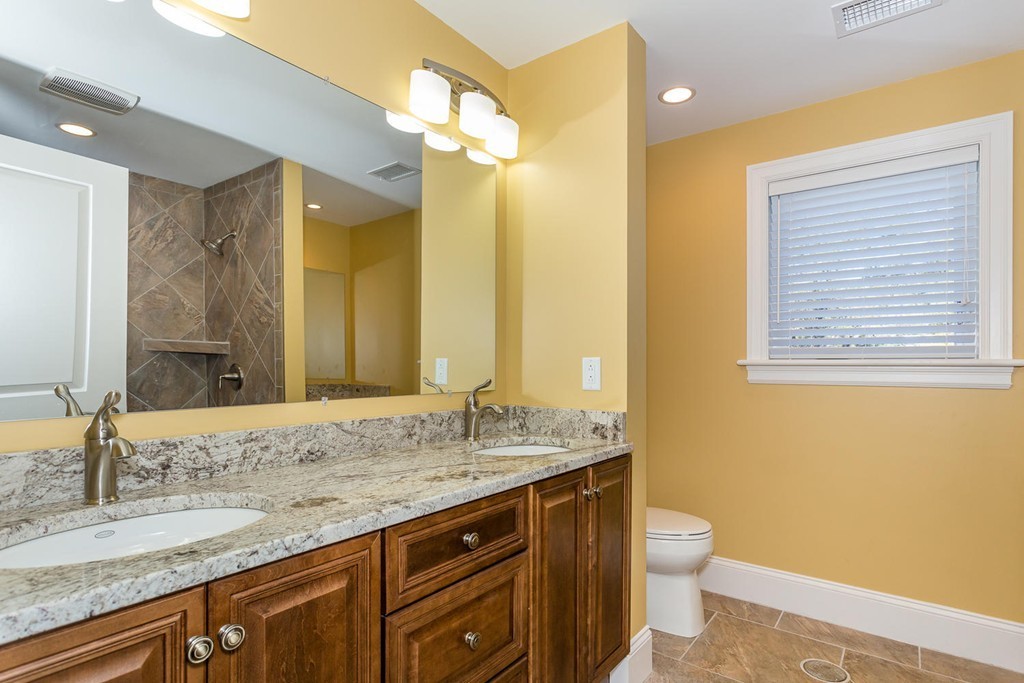 33 Wentworth Road Canton, MA 02021 - Photo 8 of 23