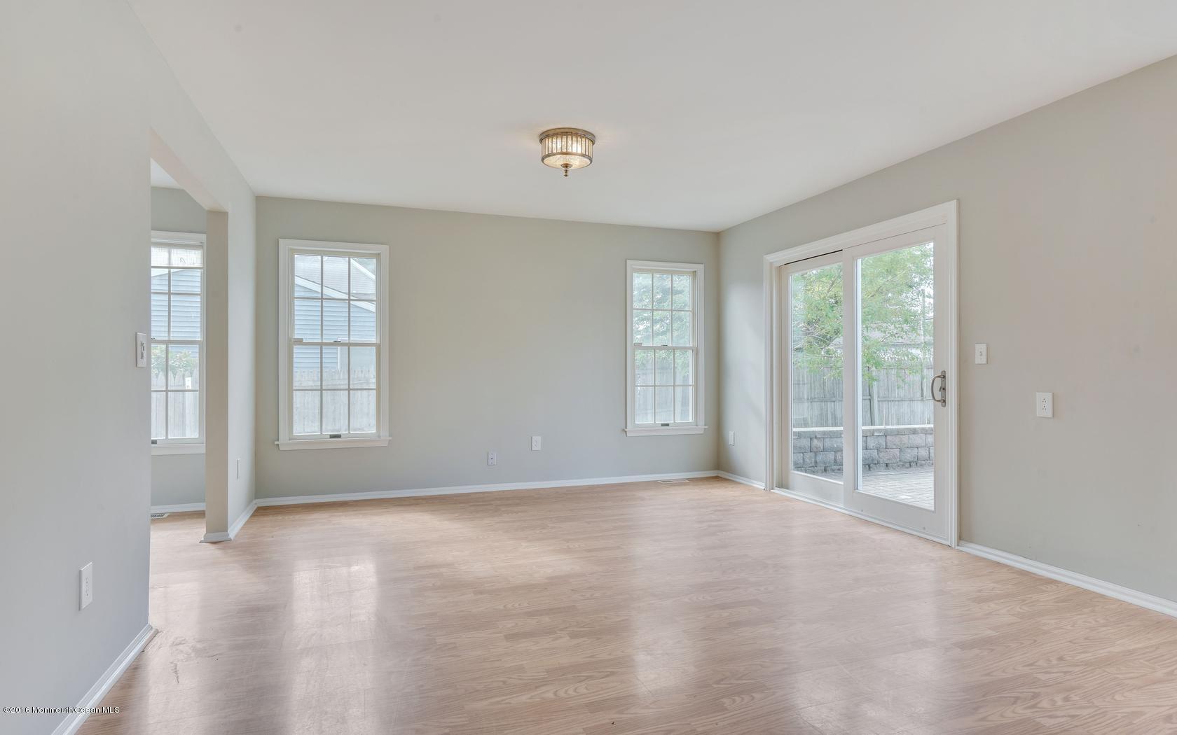 251 Sextant Road Manahawkin, NJ 08050 - Photo 5 of 25 15