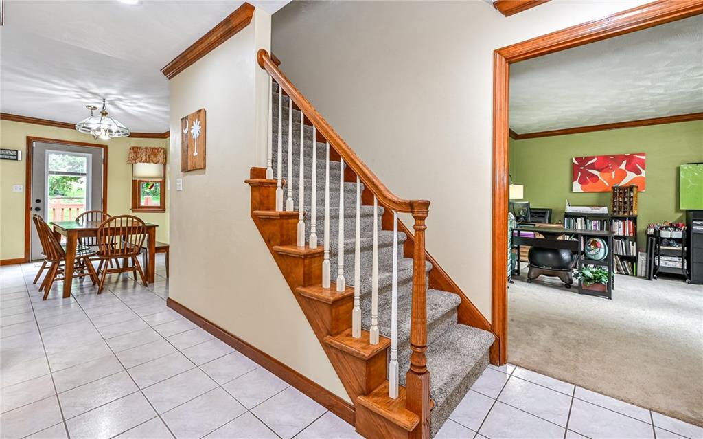 217 Meadow Spring Road Greensburg, PA 15601 - Photo 7 of 37