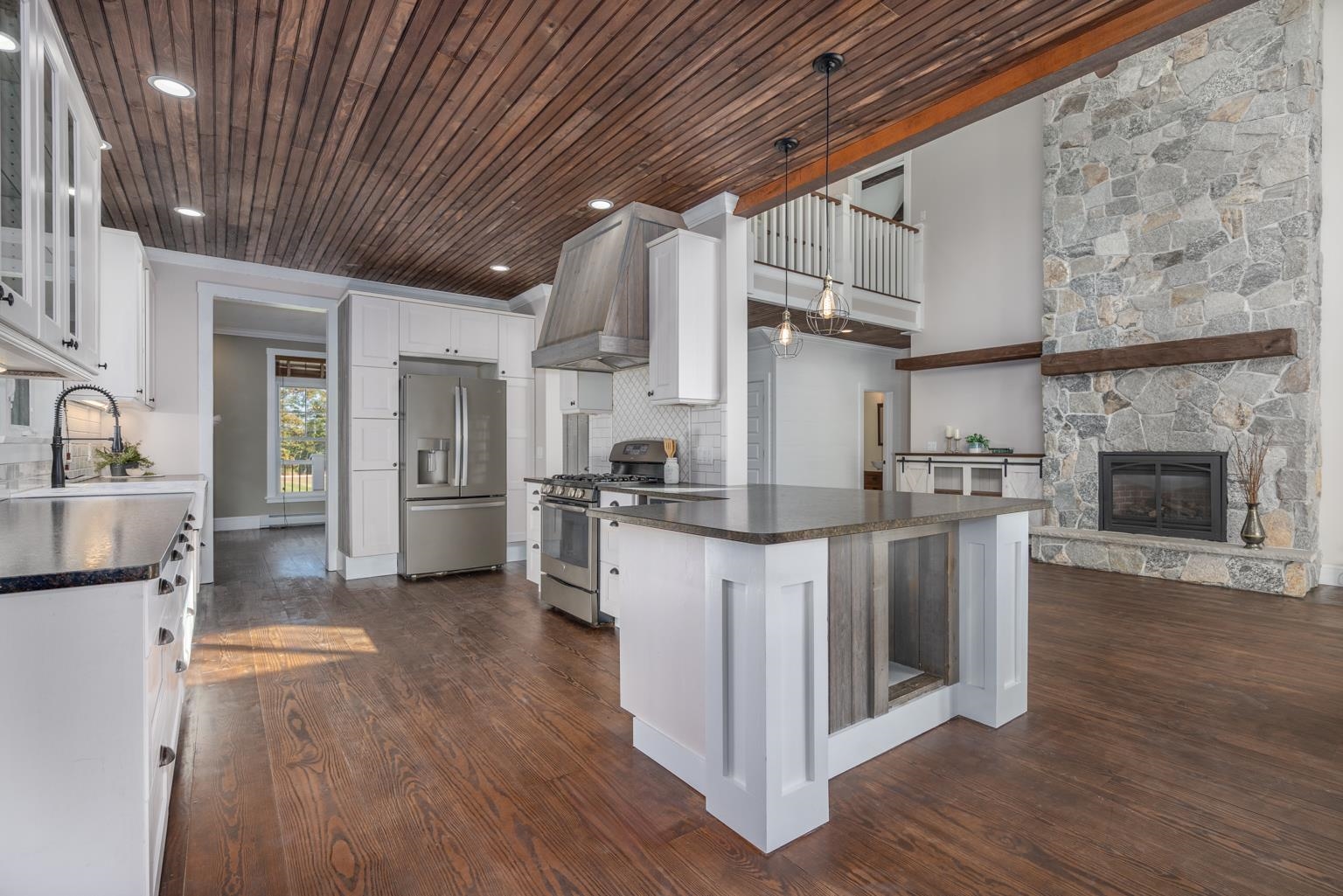 52 B Old Stage Road Madbury, NH 03823 - Photo 4 of 49 Gallery Image 4