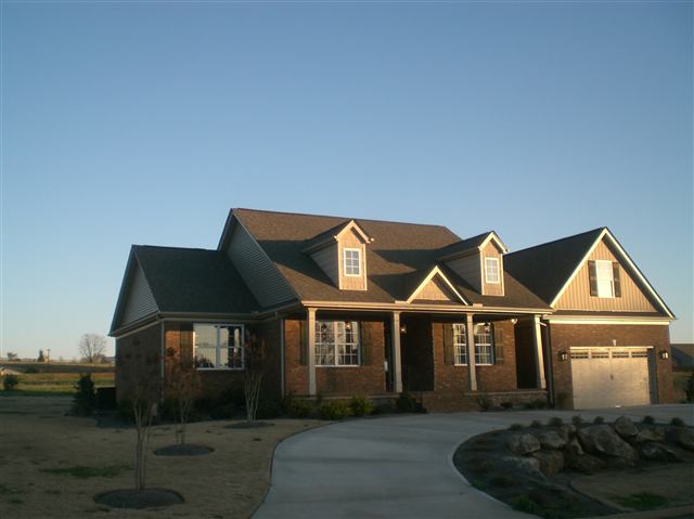 101 Fox Farm Way Greer, SC 29651 - Photo 1 of 16