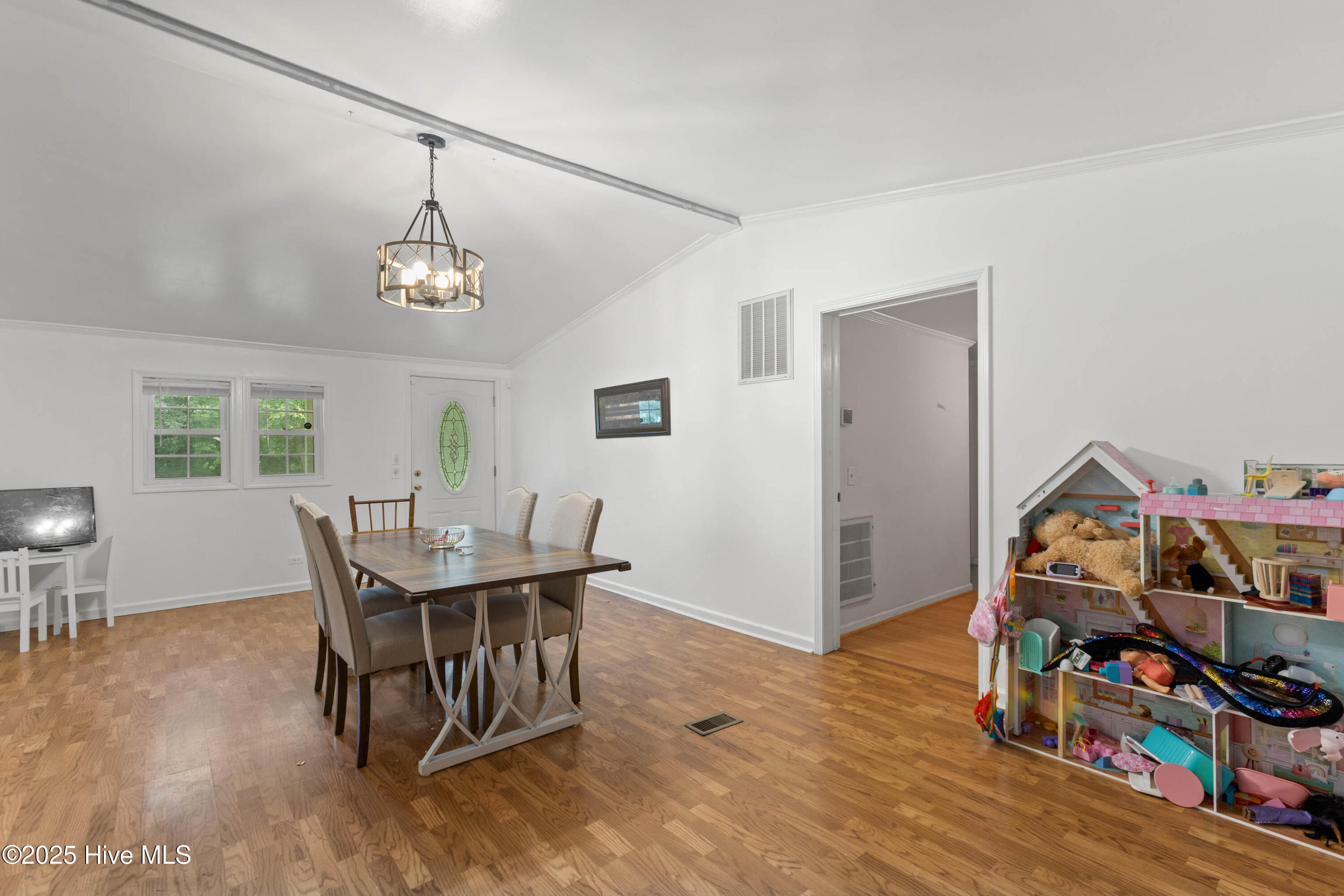 653 Seth Turner Road Albertson, NC 28508 - Photo 4 of 27 04