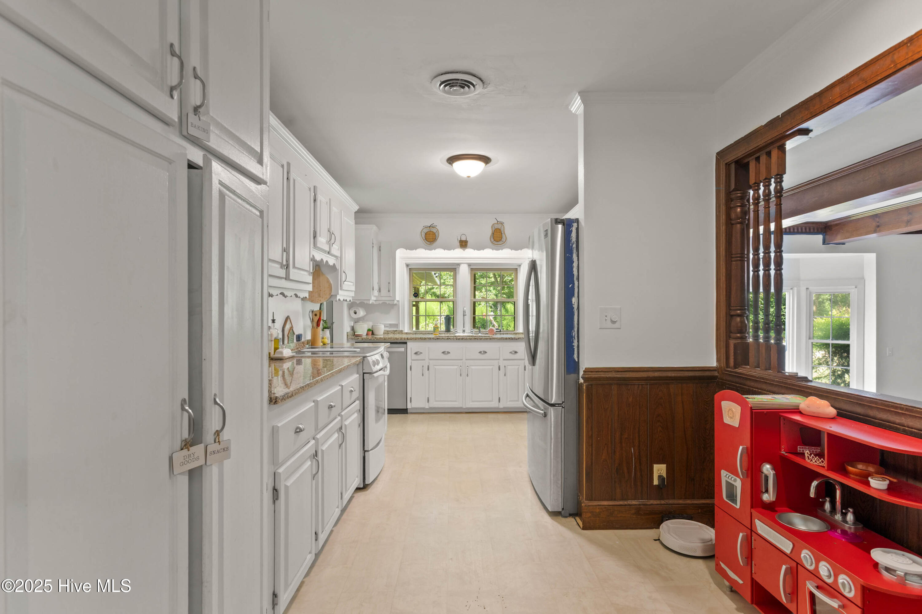 653 Seth Turner Road Albertson, NC 28508 - Photo 5 of 27 05