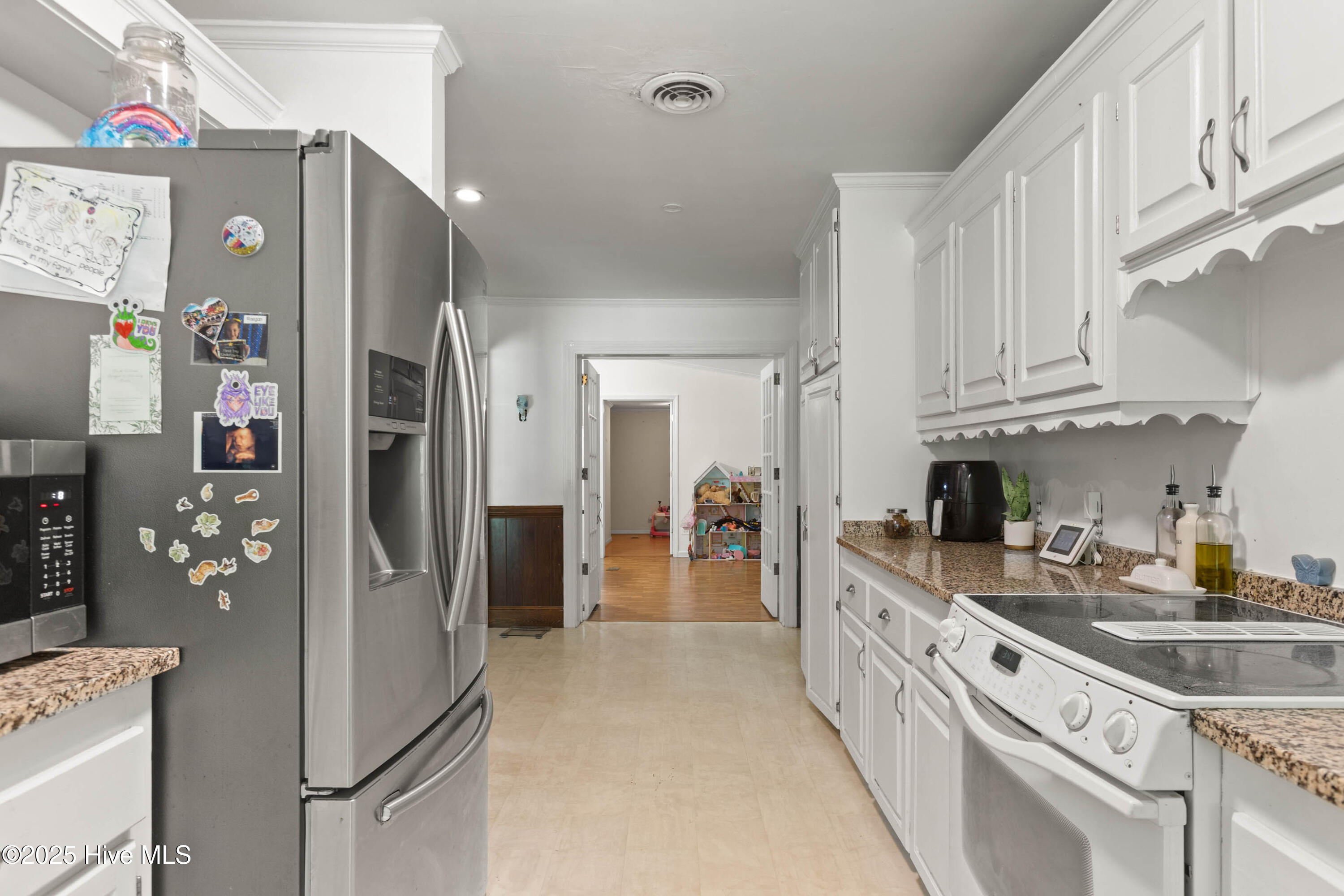 653 Seth Turner Road Albertson, NC 28508 - Photo 7 of 27 07