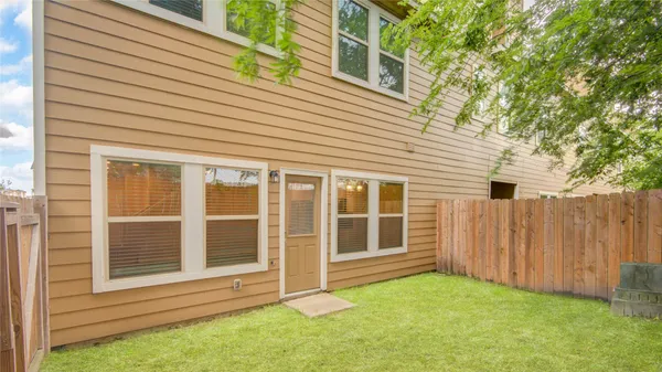 $225,000 | 3614 Vista Pointe Drive, Pasadena, TX 77504