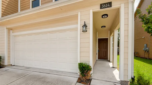 $225,000 | 3614 Vista Pointe Drive, Pasadena, TX 77504