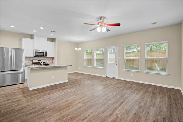 $225,000 | 3614 Vista Pointe Drive, Pasadena, TX 77504