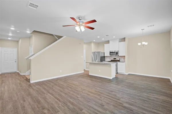 $225,000 | 3614 Vista Pointe Drive, Pasadena, TX 77504