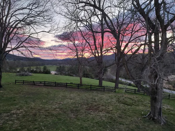 $569,000 | 17749 Main Street, Buchanan, VA 24066