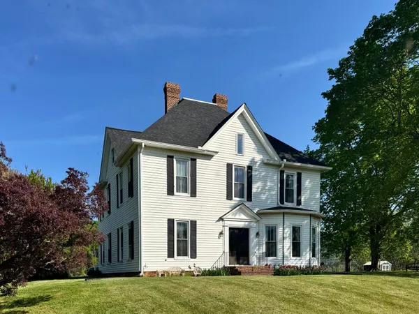 $569,000 | 17749 Main Street, Buchanan, VA 24066