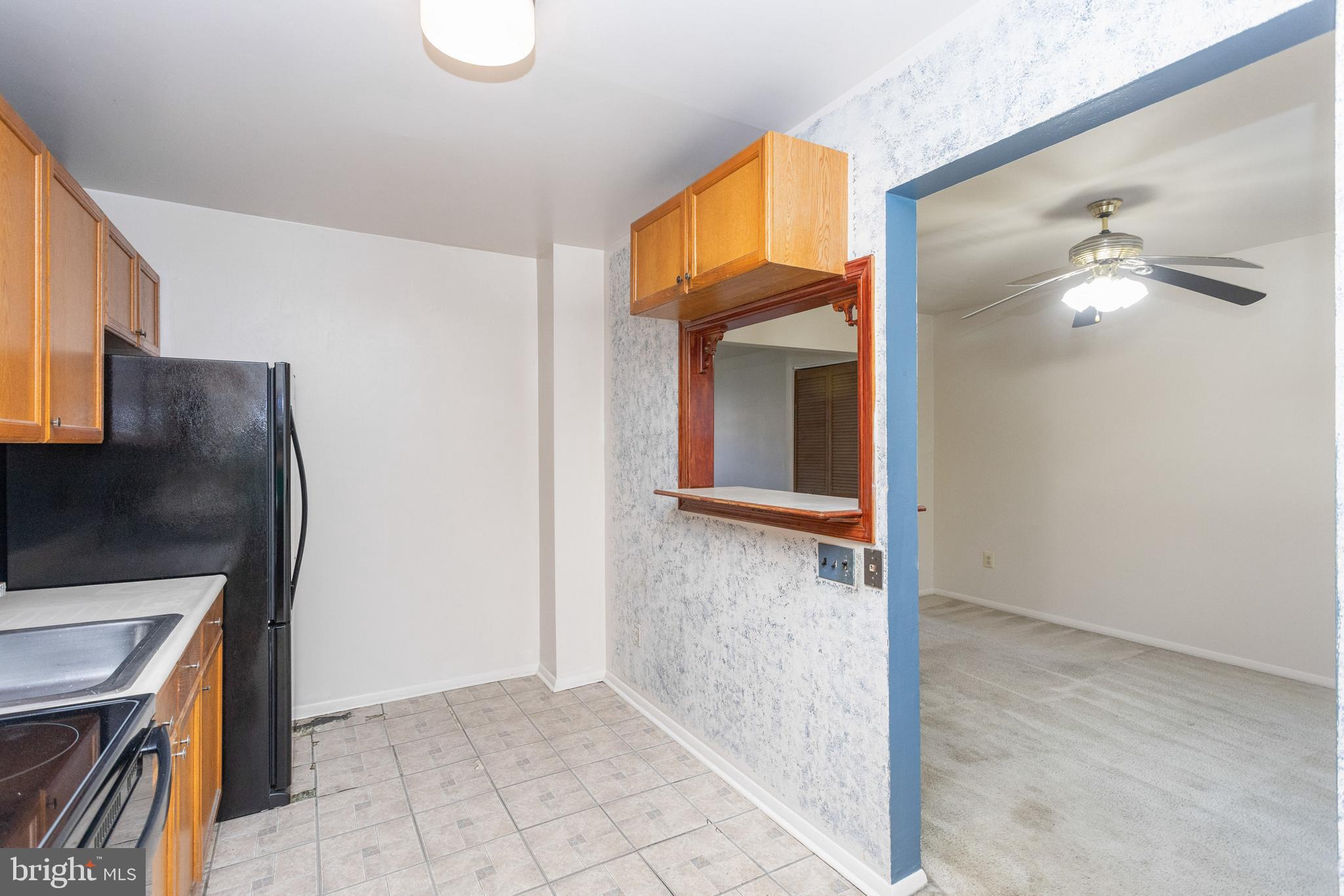 5205 Hillwell Road Baltimore, MD 21229 - Photo 12 of 39 Gallery Image 12