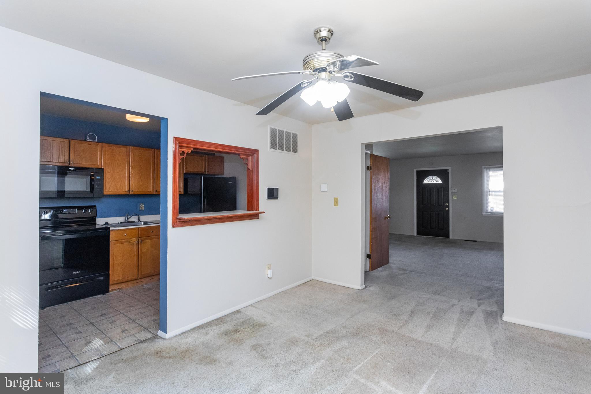 5205 Hillwell Road Baltimore, MD 21229 - Photo 13 of 39 Gallery Image 13