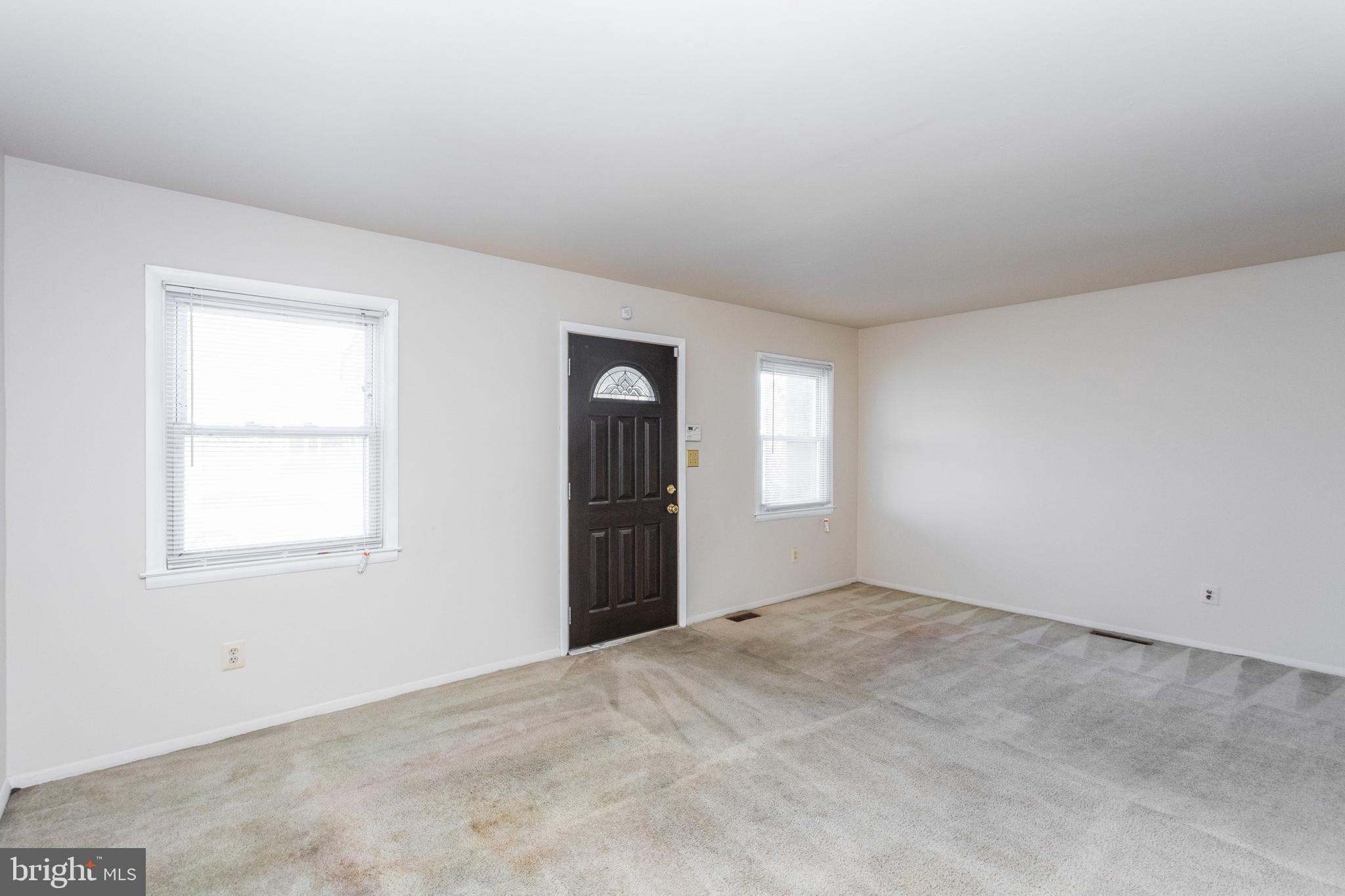 5205 Hillwell Road Baltimore, MD 21229 - Photo 16 of 39 Gallery Image 16